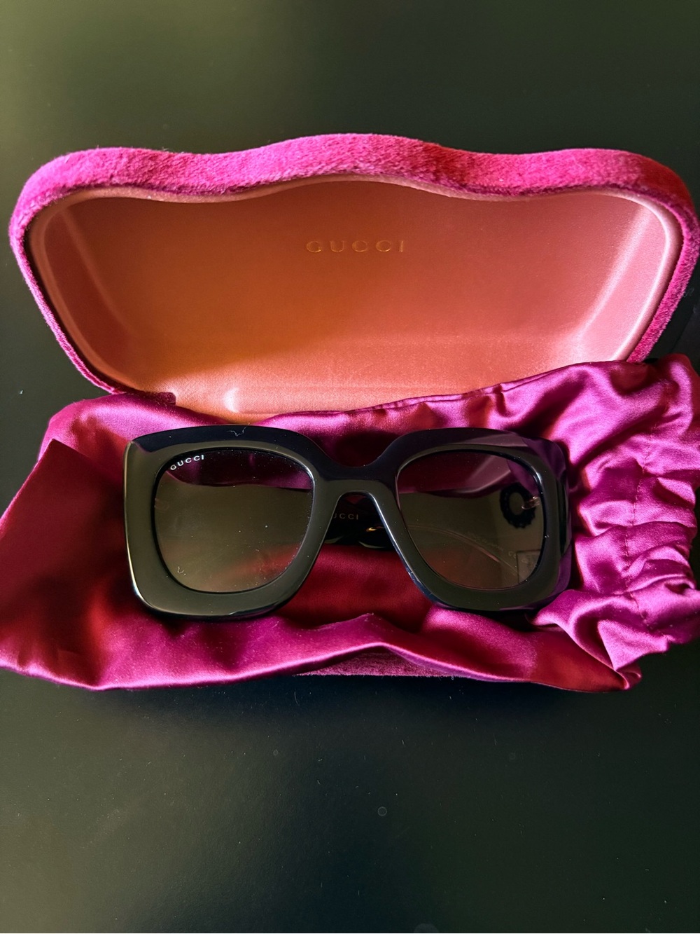 Gucci GG15565 Black Oversized Square Sunglasses with Pink Velvet Case